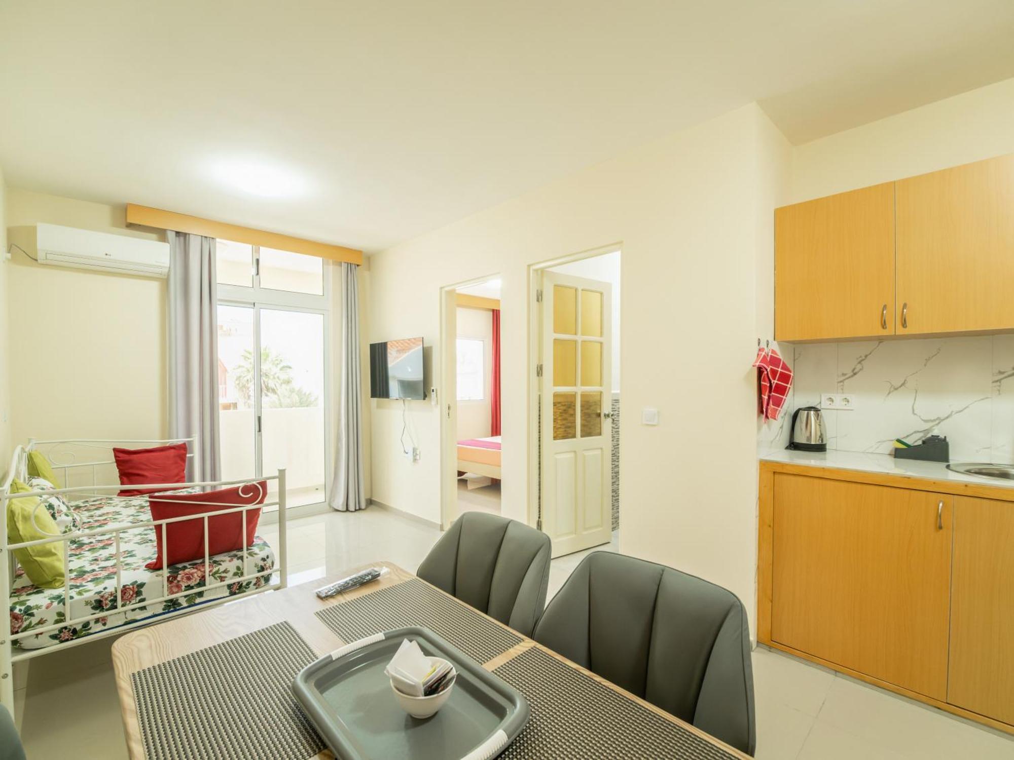 Residencial Liviamilena Santa Maria Apartment ภายนอก รูปภาพ